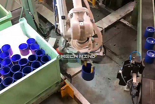 Maschinenbeladung von Metall-Ringen mit dem Mech-Mind Robotics 3D-Vision-System